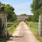 Domaine Dupont – The Entrance